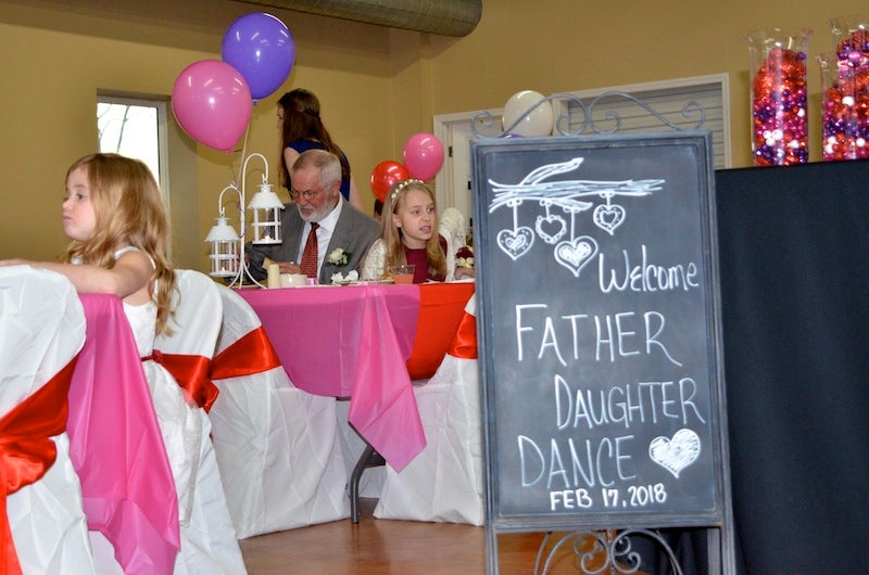 Fatherdaughter Dance Benefits Raleighs Place The Clanton Advertiser 
