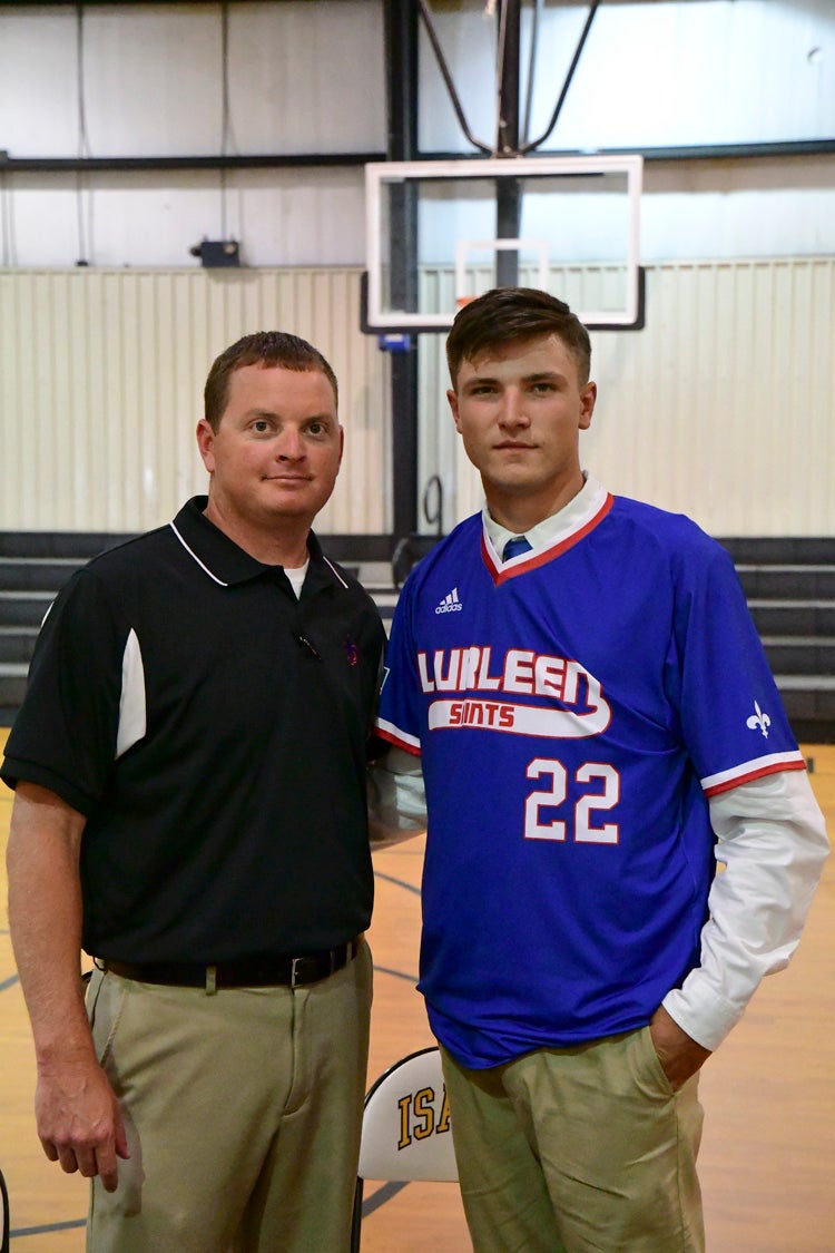Baker signs to pitch at Lurleen B. Wallace - The Clanton Advertiser ...